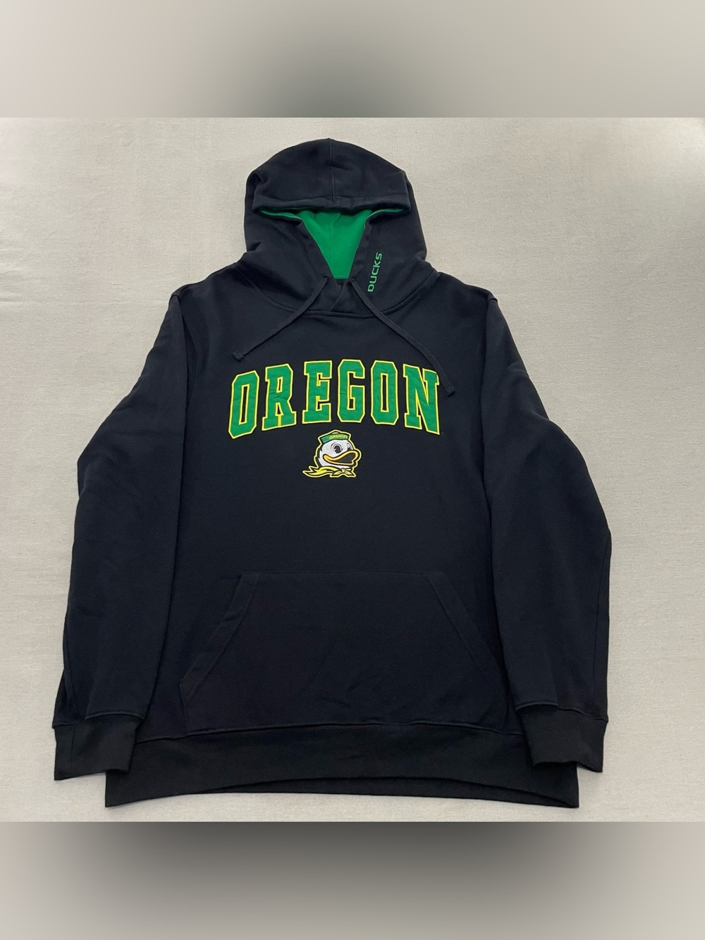 Colosseum Oregon Ducks Men's Hoodie Black/Green Size L Pullover Sweatshirt